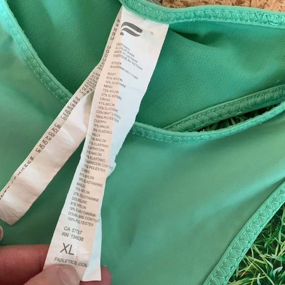 FABLETICS, Sports bra Trinity high impact, size X large, EUC - Picture 7 of 8
